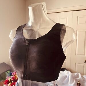LULULEMON black Camouflage Zip-Up Sports Bra